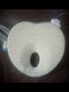 BabyMoov Lovenest Infant Head Shaping Pillow in Light Gray